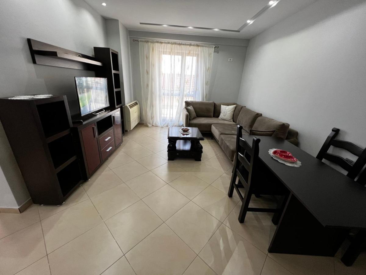 Grande Veranda 2 Apartment Tirana